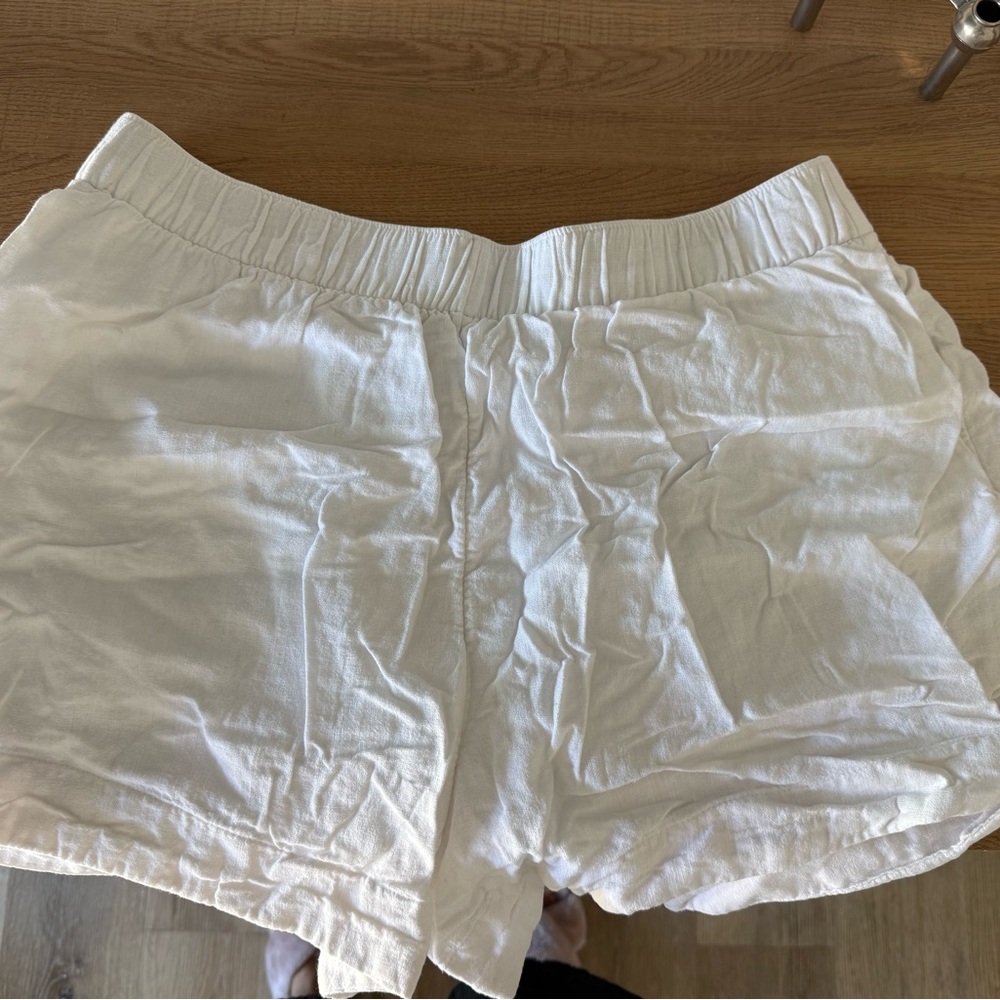 Abercrombie & Fitch High Waist White Shorts